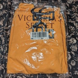 NWT PINK Victoria's Secret Everyday Lounge Joggers